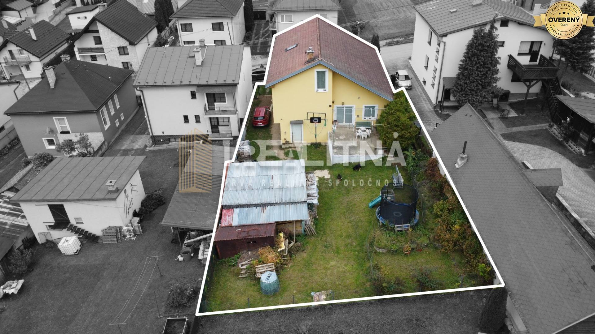 zo zadnej strany.jpg