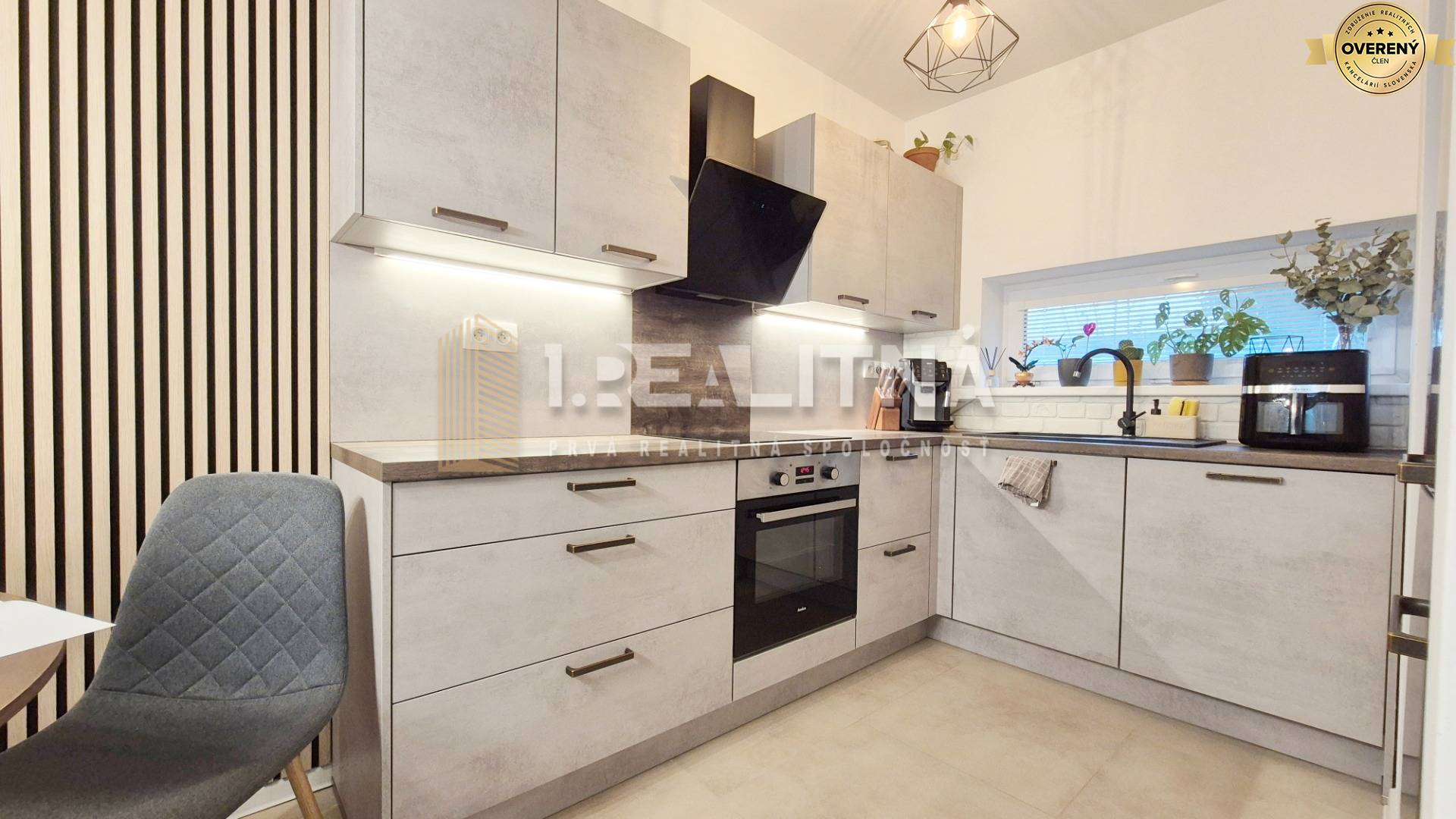 kuchyňa novostavba Podunajské Biskupice.jpg