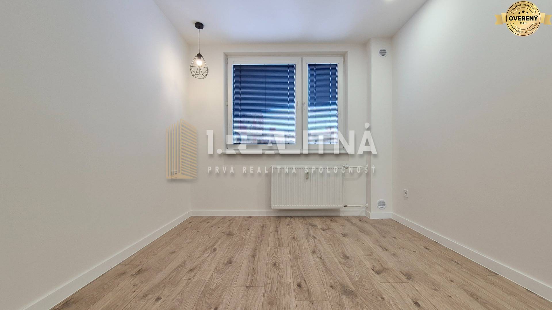 3 izbový byt v Prievidzi na sídlisku Zápotočky.jpg